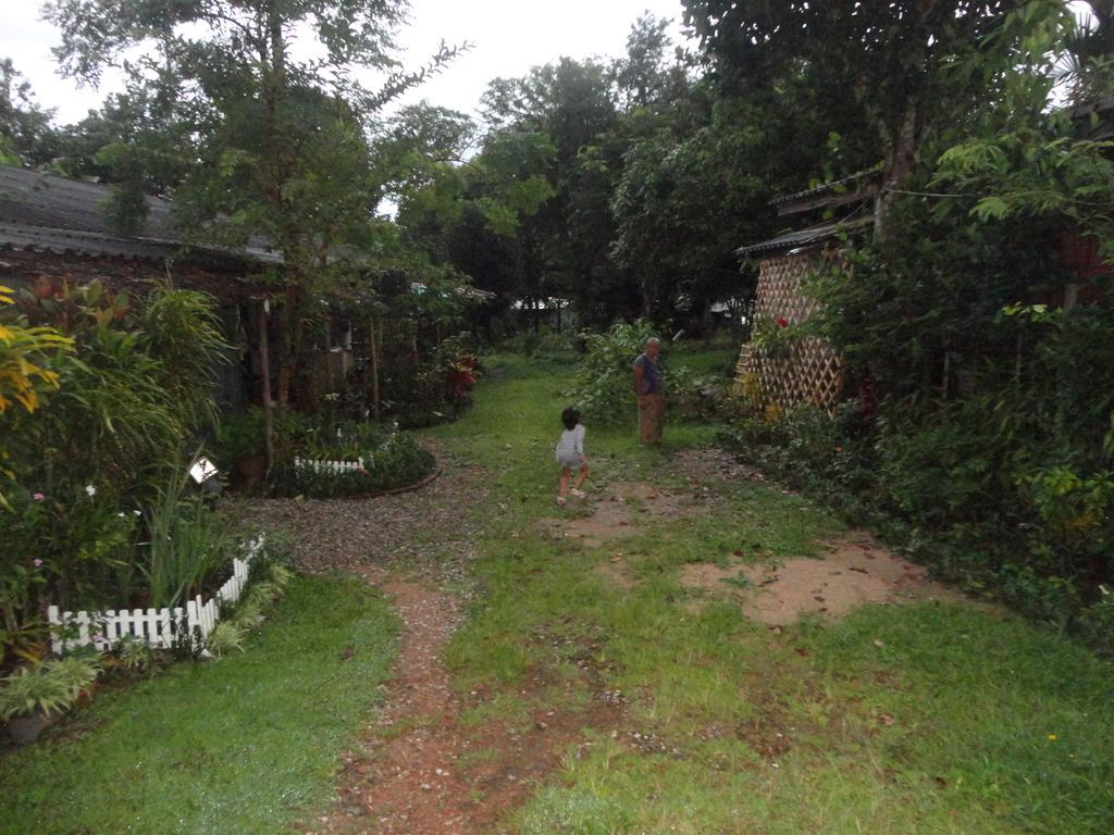 Grandma'S Home Sangkhlaburi ภายนอก รูปภาพ